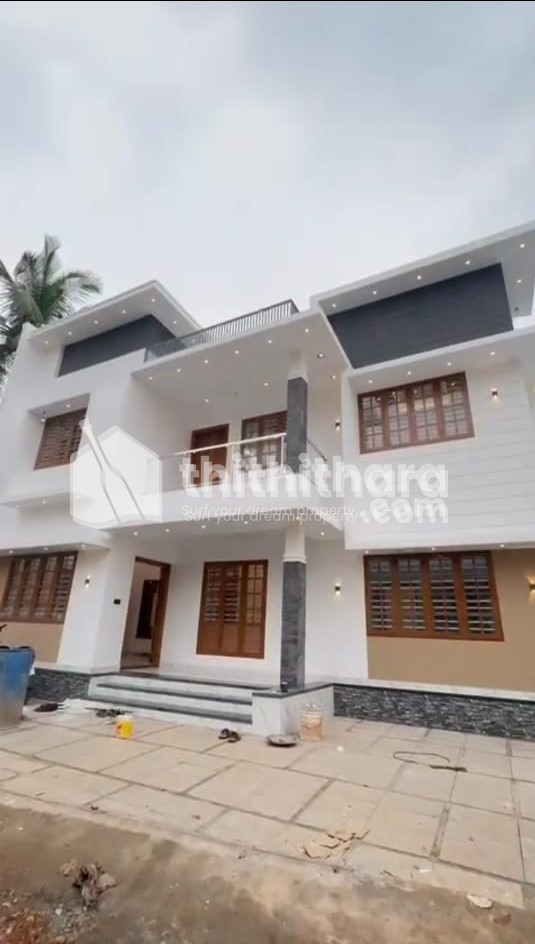4BHK Independent House Available for Sale in Mannuthi Thrissur