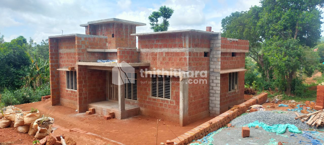House for  Sale in Thalappuzha, Mananthavadi