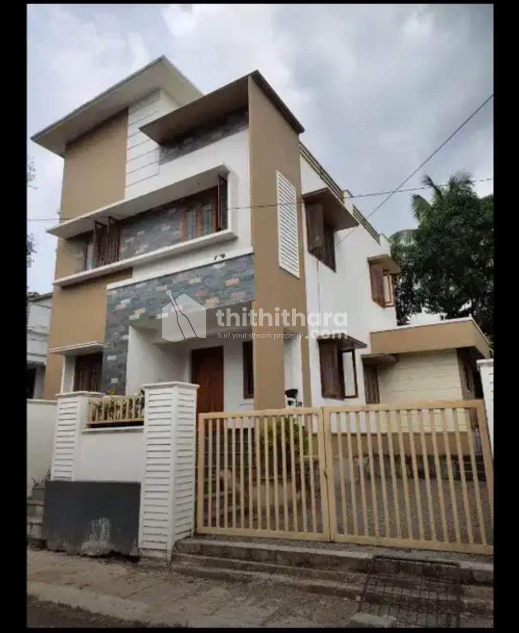 2100 sq.ft New House  for Lease in Thrissur Ramavarmappuram