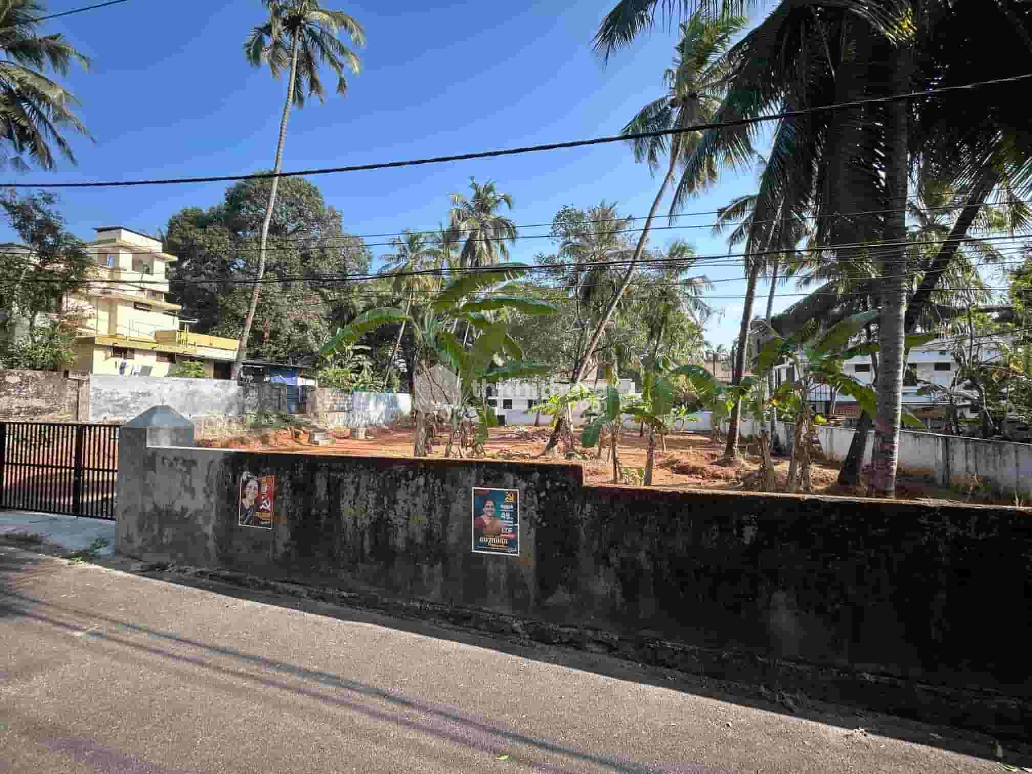 Residential Land for sale in Ayyanthole Thrissur