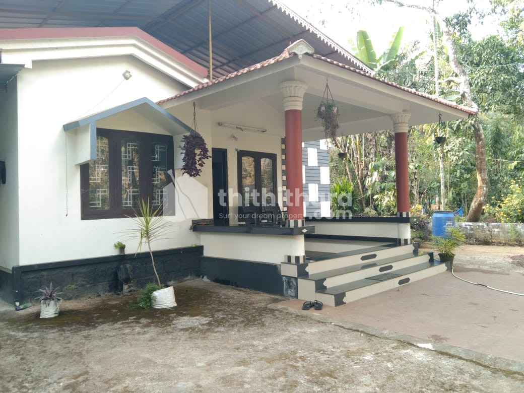 4 BHK House for sale at Bathery, Wayand 