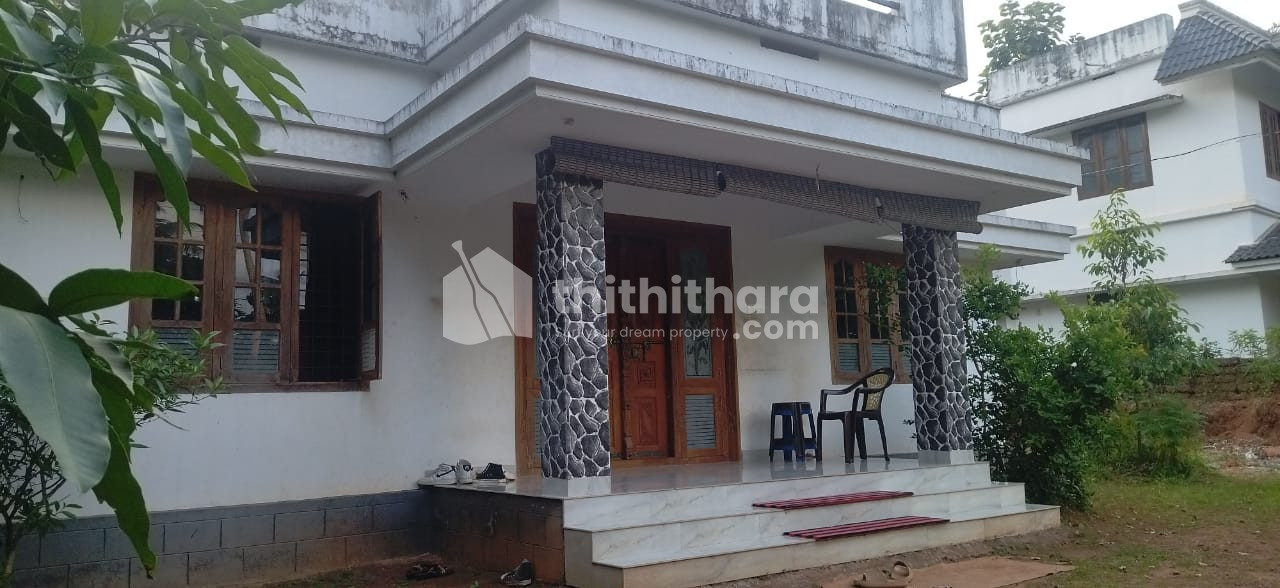 1000 sqft with 12.5 cent Land for sale at Kunnamkulam