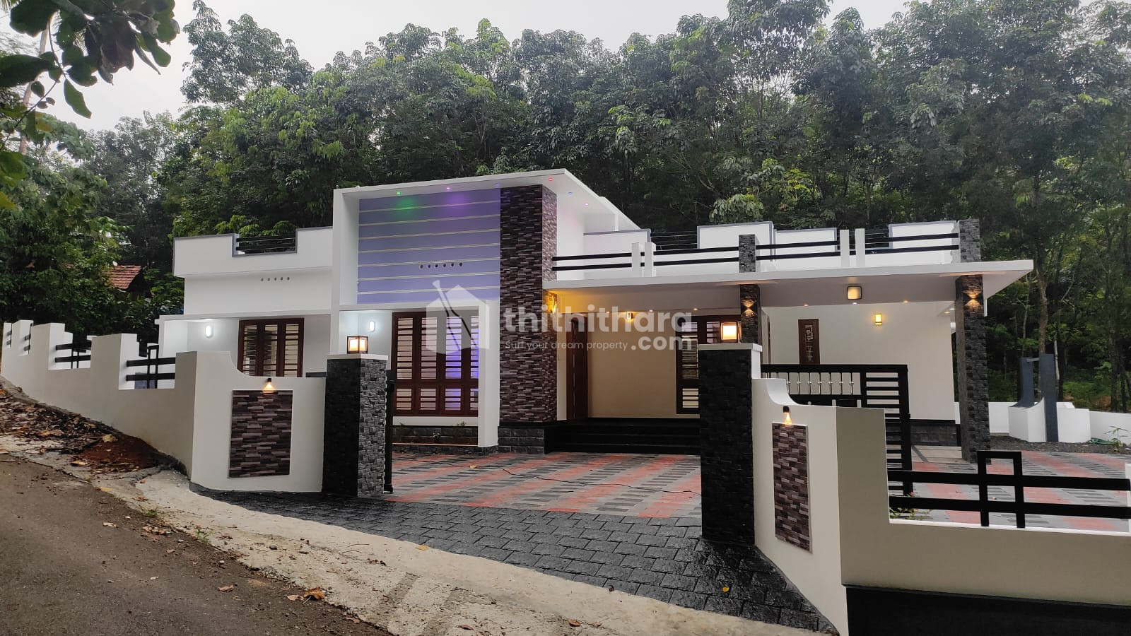 3 BHK house for sale at Koothattukulam , Ernakulam