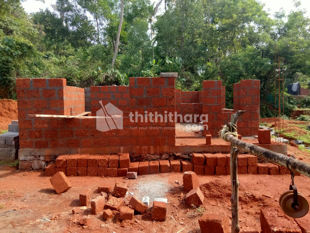 2 BHK HOUSE FOR SALE AT PERUMANNA KOZHIKODE