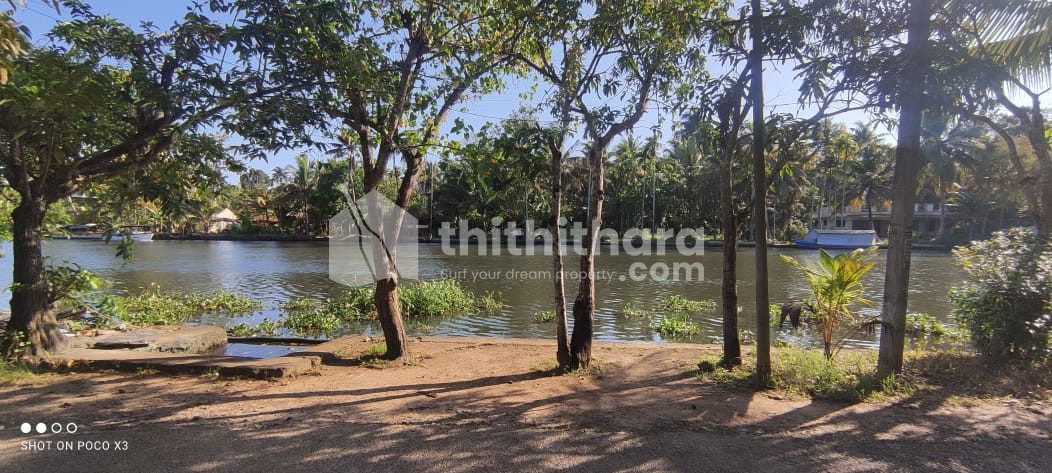 Riverside Land for sale at Thannermukkom, Alappuzha