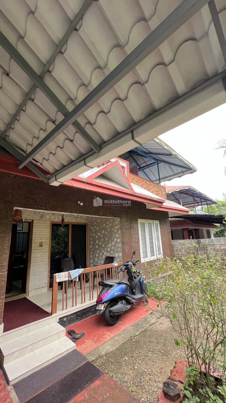Independent house in Angamaly 