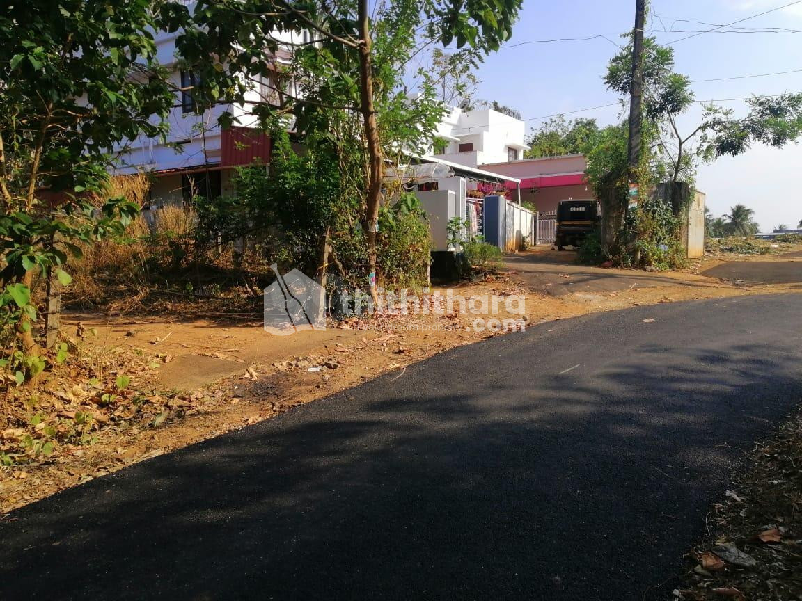Residential land for sale in Kallur