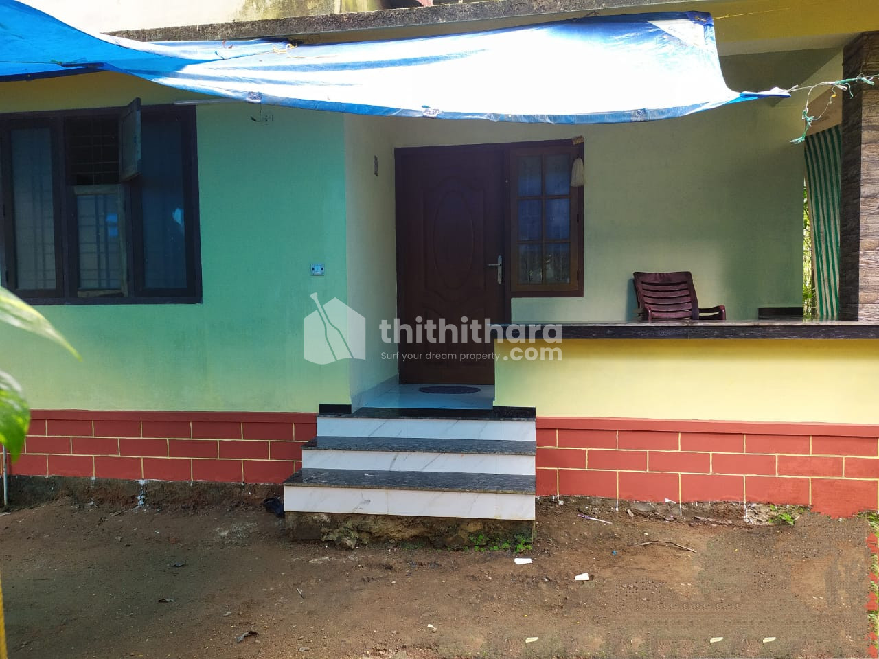 House for urgent sale in Mannur valavu, Feroke 