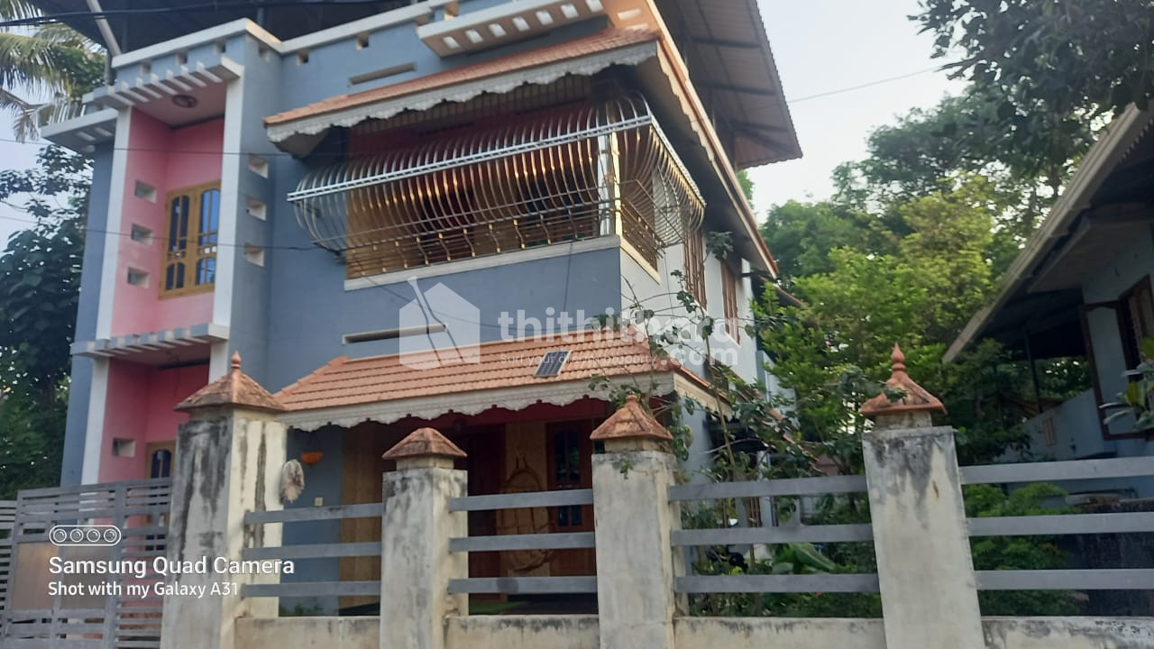 6 cent 2 floor house for sale in Chathanamkulam