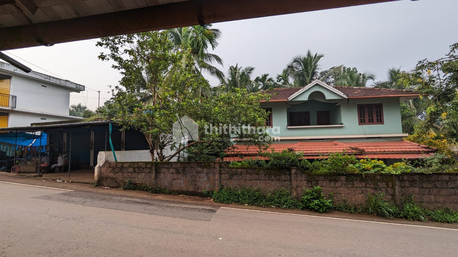 House for sale in Kannamangalam, Vengara