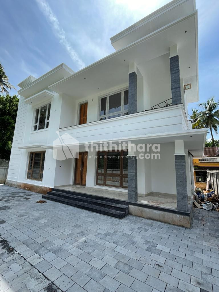 House for sale in Cheroor,Thrissur