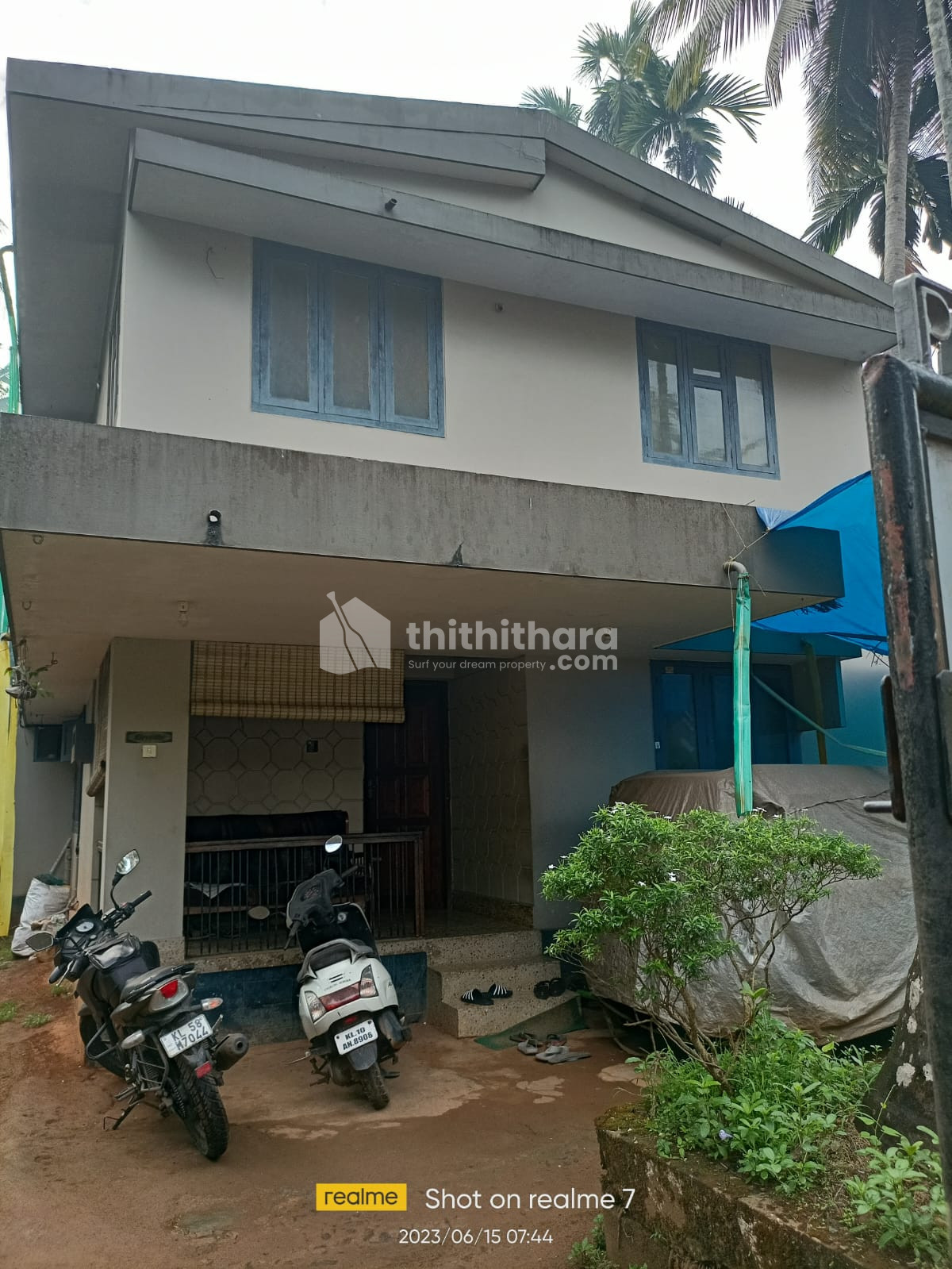 4 BHK house for sale at Pantheerankav Kozhikode