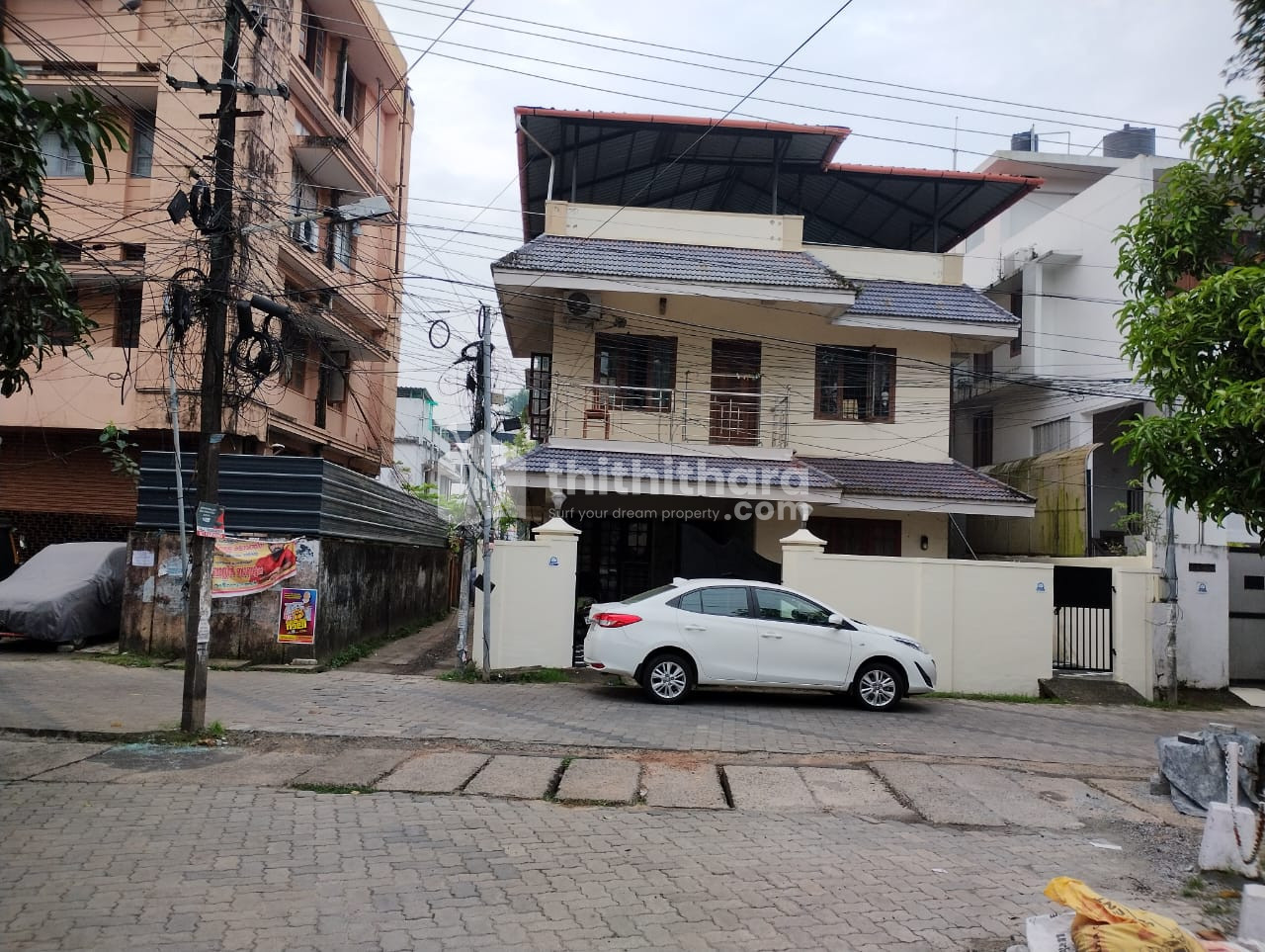 House for sale in Chullickal, Ernakulam