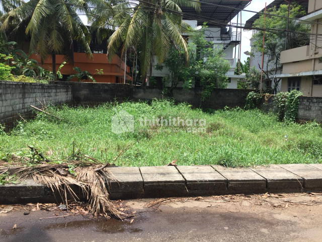Land for sale in Punkunnam centre