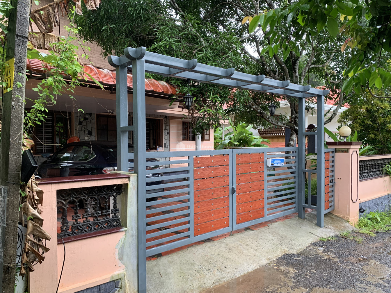 4BHK, 3Baths, with spacious balcony available for sale near MG university 
