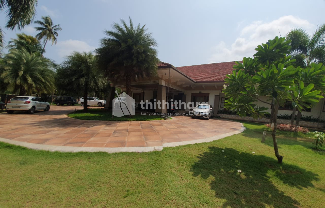 Luxury House For Sale In Kuttanellur