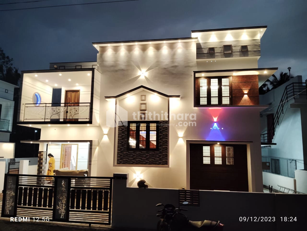 4 cent 4 bhk new house for 59 lacs at Trivandrum Peyad.