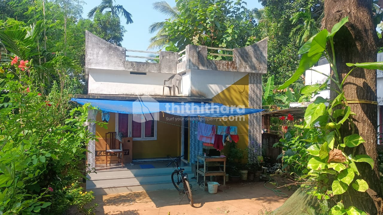 2 BHK house for sale at ollur Thrissur