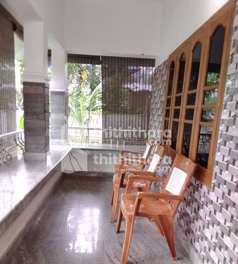 House for sale with 17 cent plot in Nellikkattiri, Koottupatha, Pattambi 