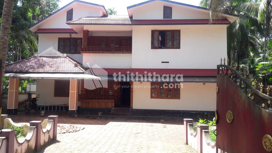House and land for sale in Veliancode, Ponnani