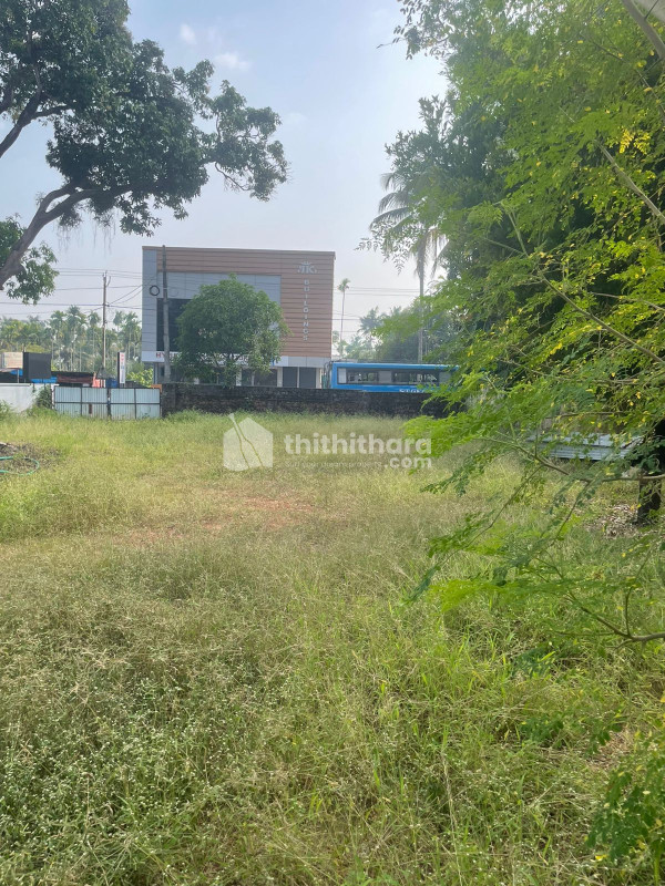 Commercial land for sale at Kallettumkara Thrissur