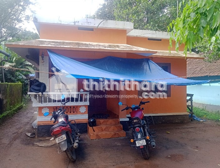 House for sale at Peramangalam, Thrissur