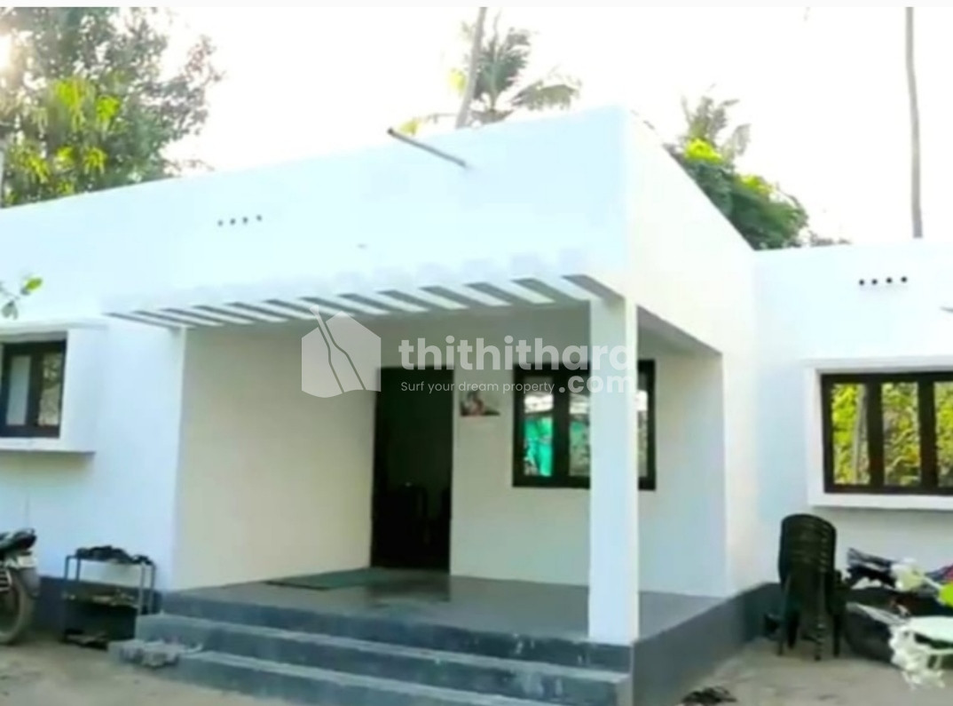 3BHK house in 7 cent for sale Thrissur, Chavakkad, Puvathur