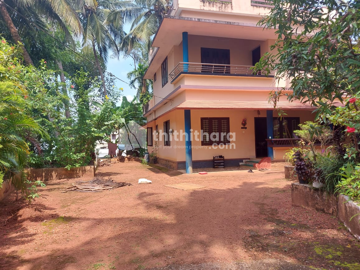 18 cent plot and 1500 sqft house for sale Kozhikode, Calicut City