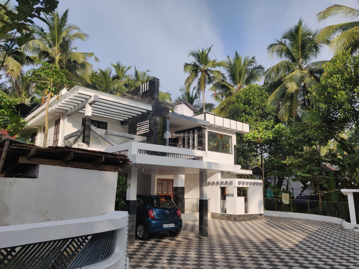 3500 sq.ft Modern House for sale at Thalasseri, Kannur