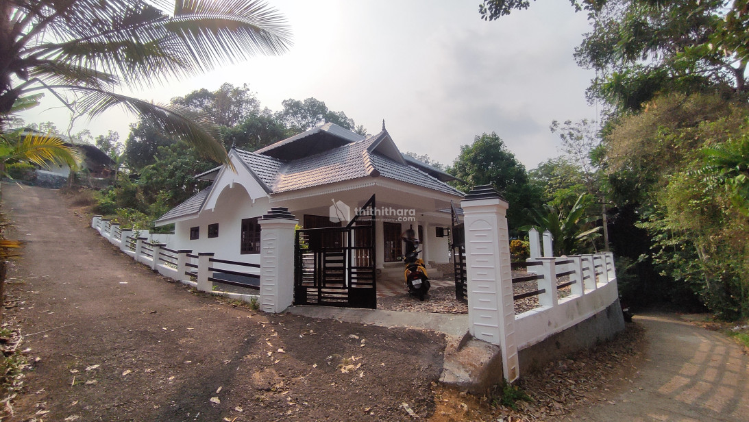 House for sale at Kodungoor Kottayam
