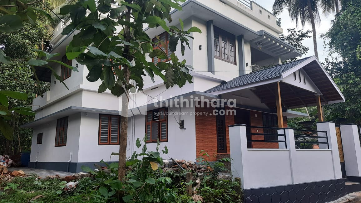 Residential house for sale at Vellinezhi Plakkad