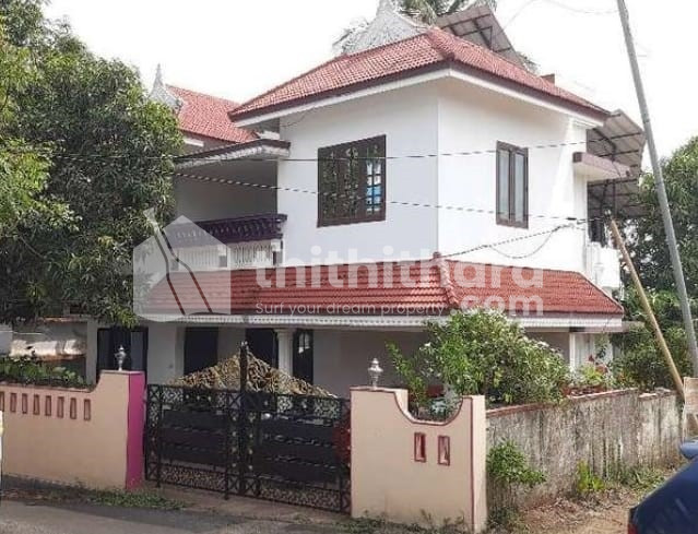 Residential house for sale at Chottanikkara Ernakulam