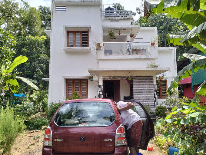 New House for Sale in Chalakudy, Thrissur