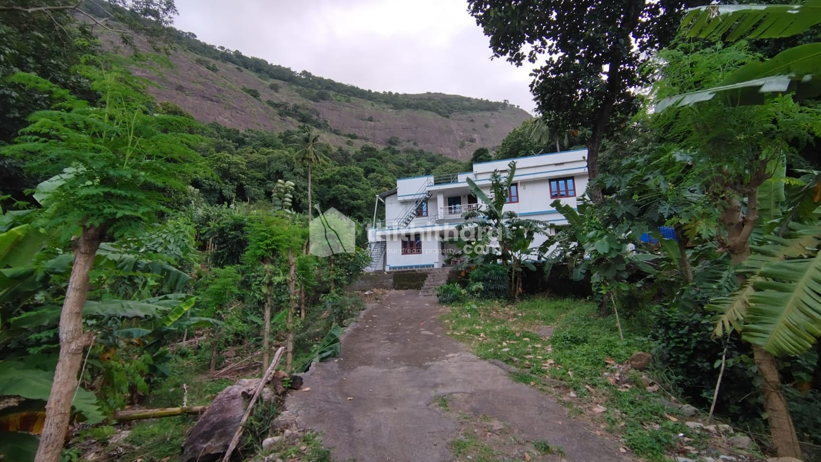House for Sale at Malampuzha Dam , Palakkad