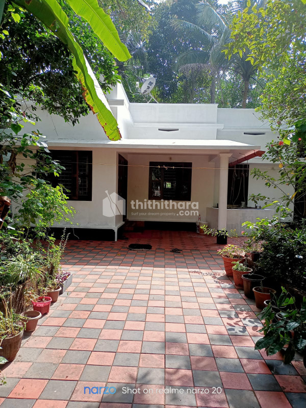 2 BHK House for Sale in Peruvayal, Kozhikode
