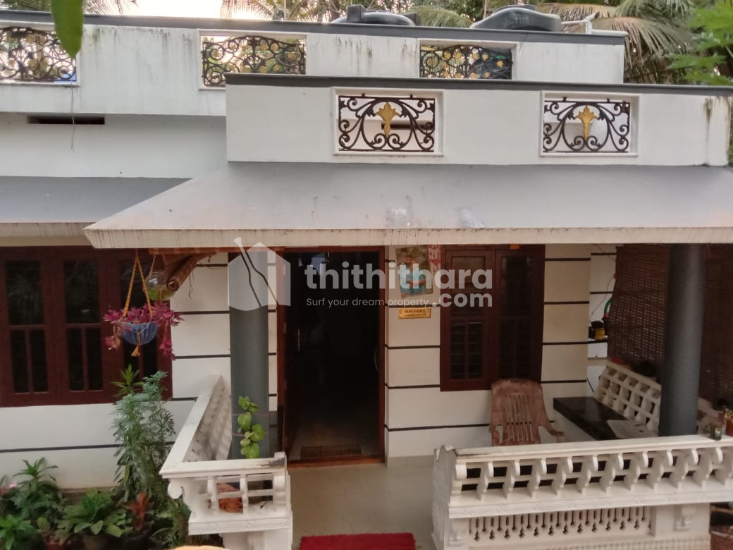 2 BHK Residential house for sale at Irinjalakuda Thrissur