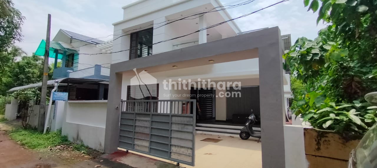 4 BHK House for Sale at Athani near Medical College, Thrissur