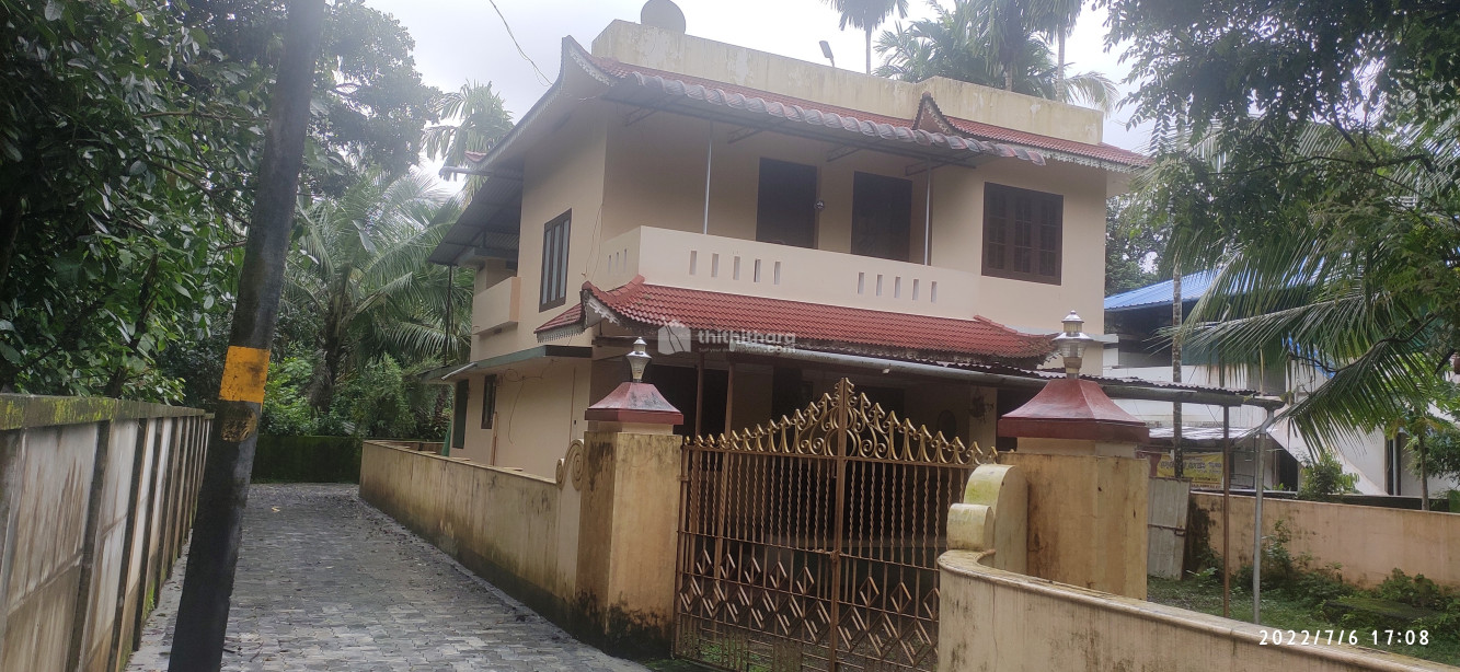 3 BHK house for sale at Angamaly Ernakulam
