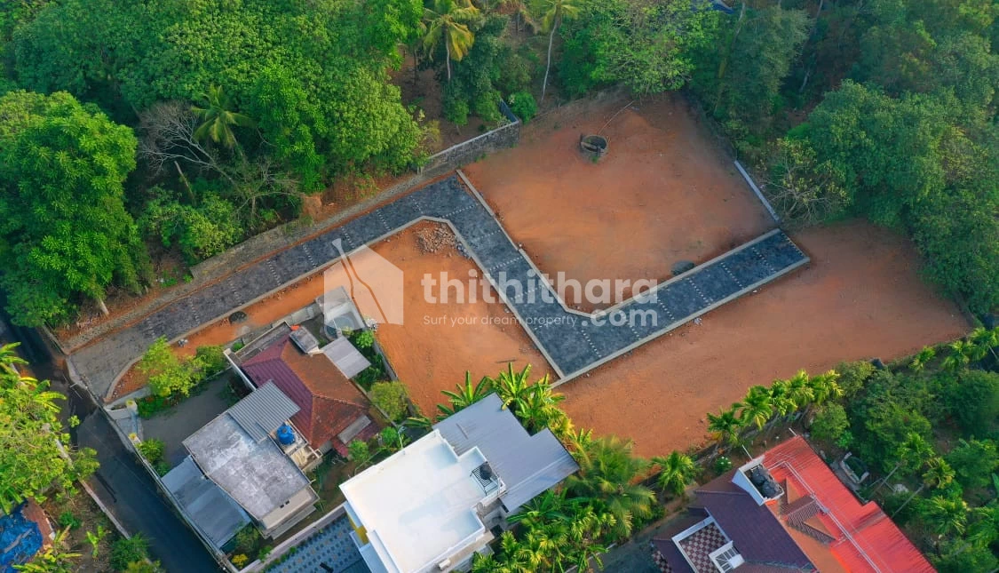  Premium House Plot For Sale at Mulamthuruthy Town Ernakulam