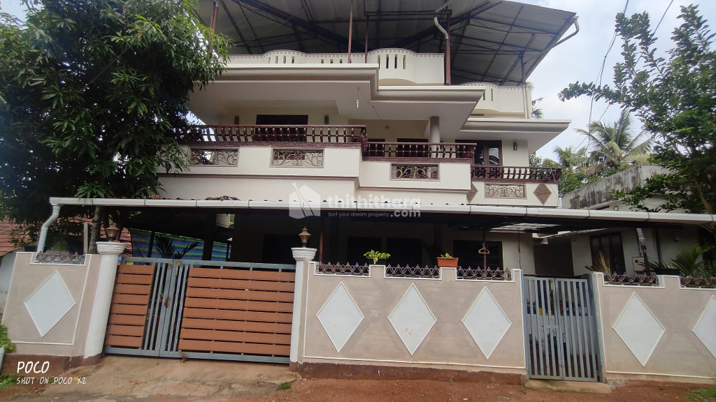 4 BHK house for sale at Amballur Thrissur 