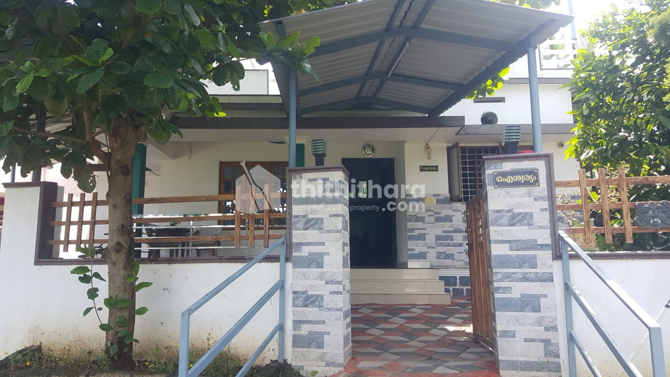 2 BHK house for sale at Peruvemba Palakkad