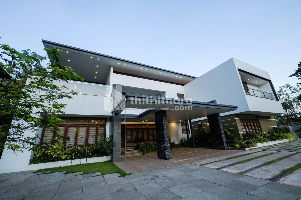 5 BHK house for sale in Palakkal Thrissur