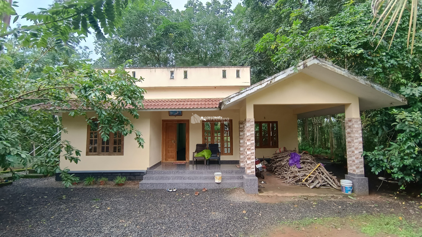 3 BHK House for sale near Mullenkolly,Pulpally Wayanad