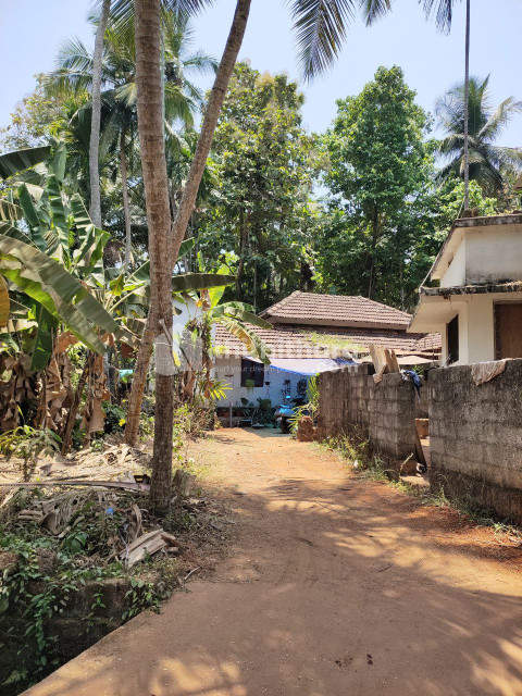 Residential plot for sale near Ramanattukara Malappuram