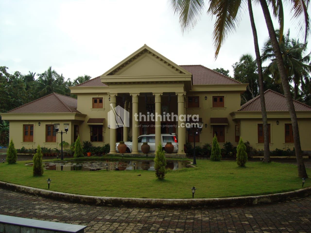 5 BHK Luxury House for sale in Kolazhy Thrissur. 