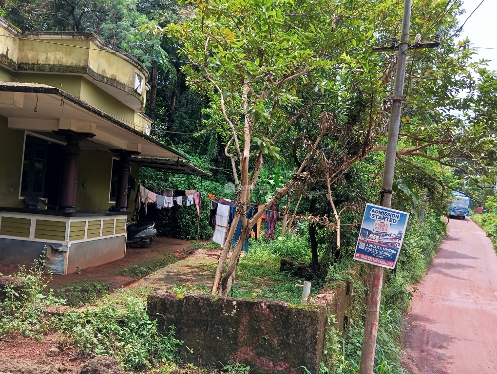 3 BHK house for sale at Pantheerankav Kozhikode