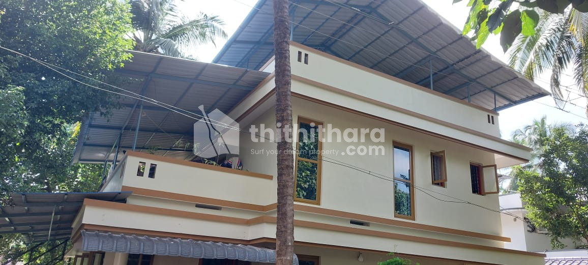 2 BHK house for sale at Viyyoor Thrissur