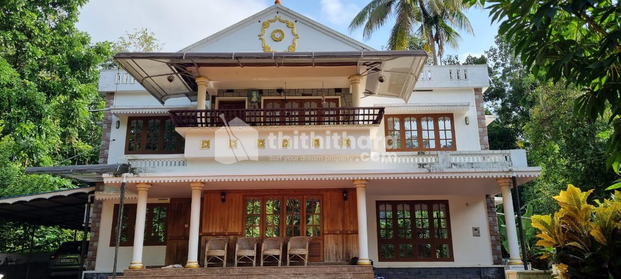 6 BHK house for sale at Nambyakulam kokttayam