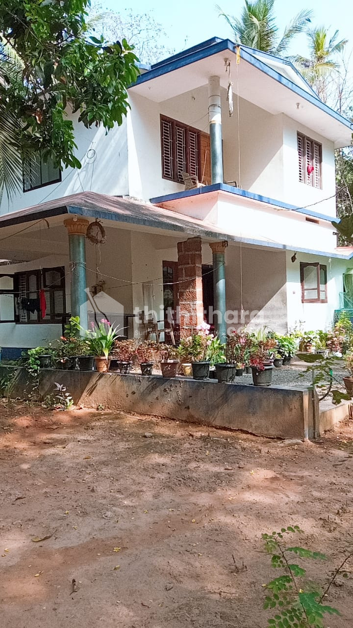 4 BHK house for sale at Chakkarakkallu ,Kannur