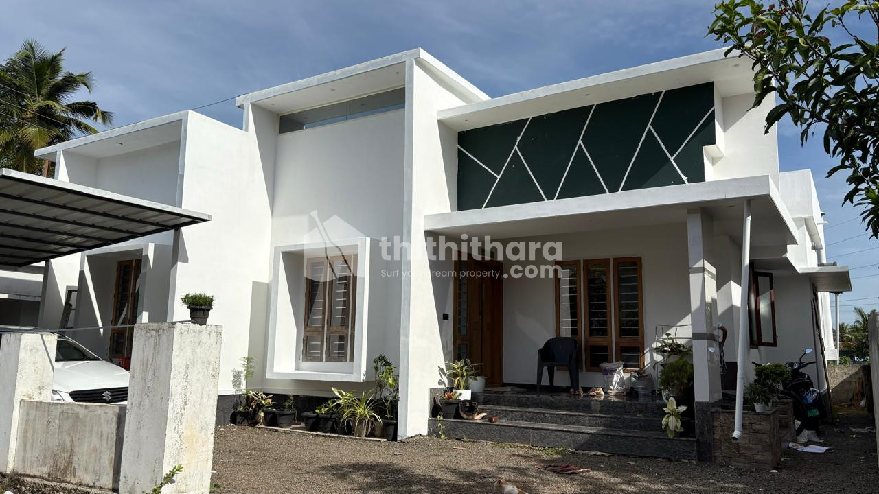 Independent  House available for Sale in Koonamthanam, Changanassery, Kottayam